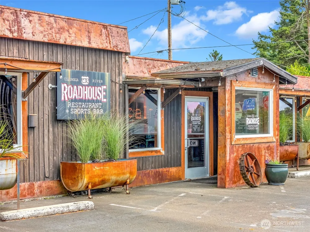 782 U.S. 101 Highway Chinook, WA 98614