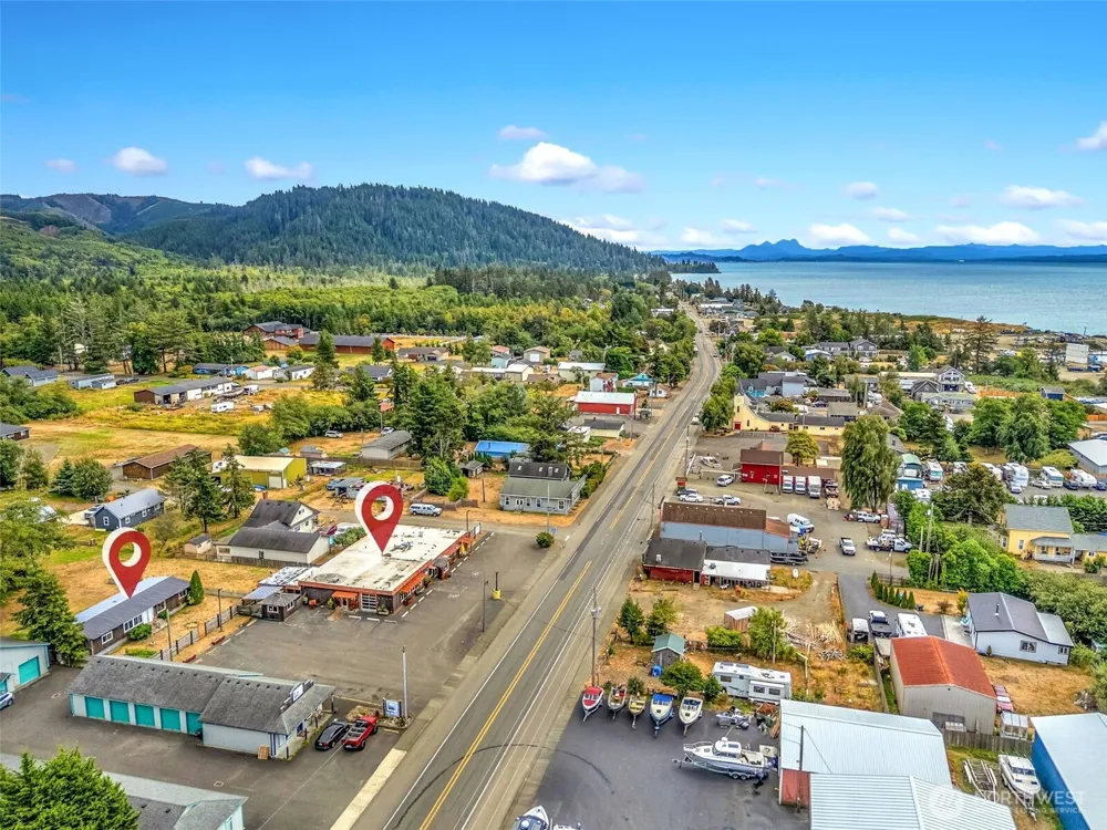 782 U.S. 101 Highway Chinook, WA 98614