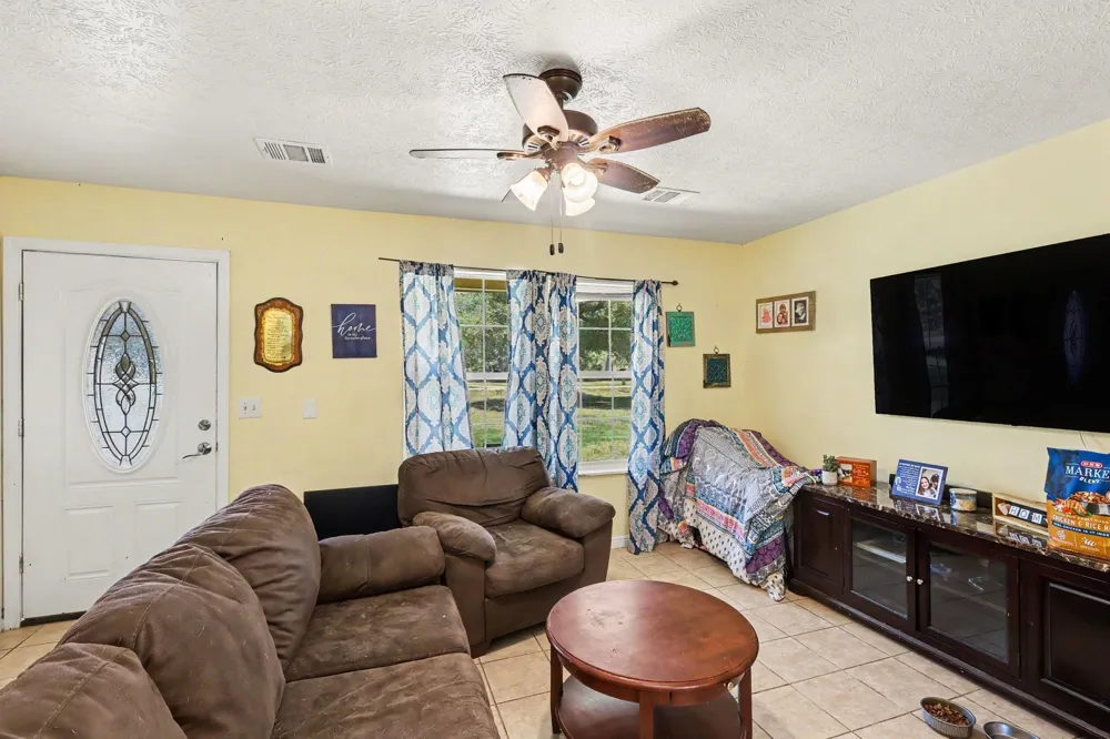 217 County Road 436 Dayton, TX 77535
