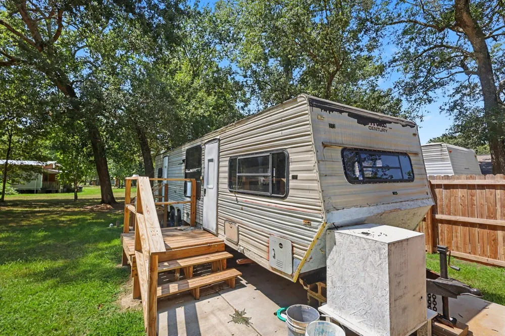 217 County Road 436 Dayton, TX 77535