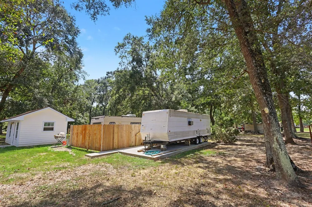 217 County Road 436 Dayton, TX 77535