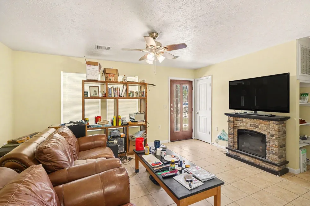 217 County Road 436 Dayton, TX 77535