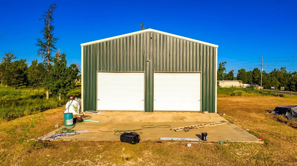 400 Yaupon Cove Drive Onalaska, TX 77360