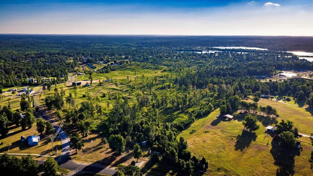 400 Yaupon Cove Drive Onalaska, TX 77360