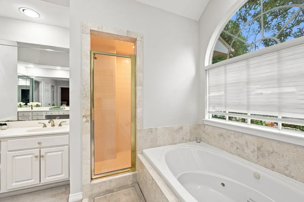 5571 Beverlyhill Street Houston, TX 77056