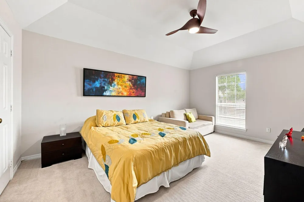 5571 Beverlyhill Street Houston, TX 77056