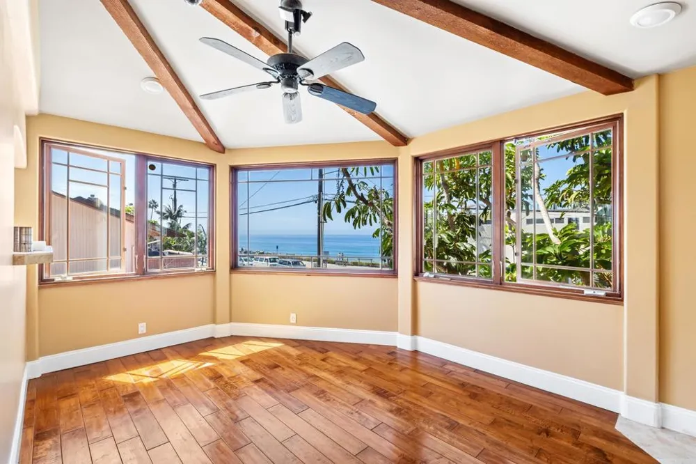951 Neptune Avenue Encinitas, CA 92024