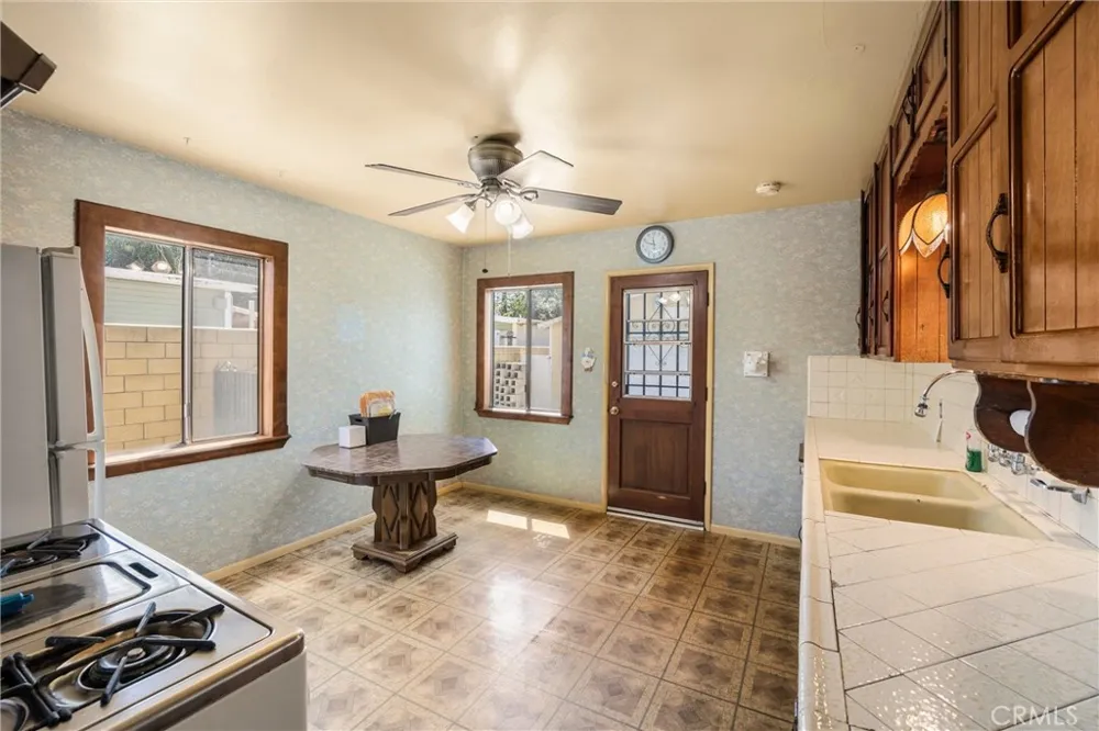 255 E 41st Street San Bernardino, CA 92404