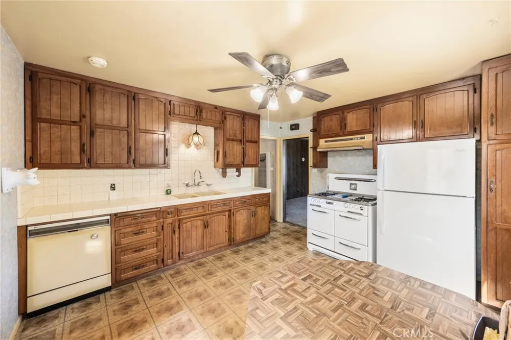 255 E 41st Street San Bernardino, CA 92404