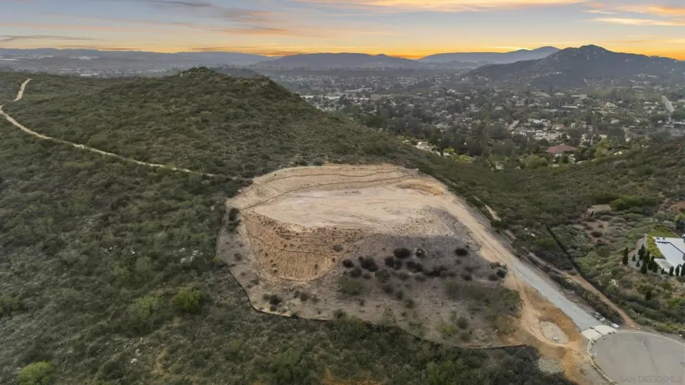15003 Toothrock Rd Poway, CA 92064
