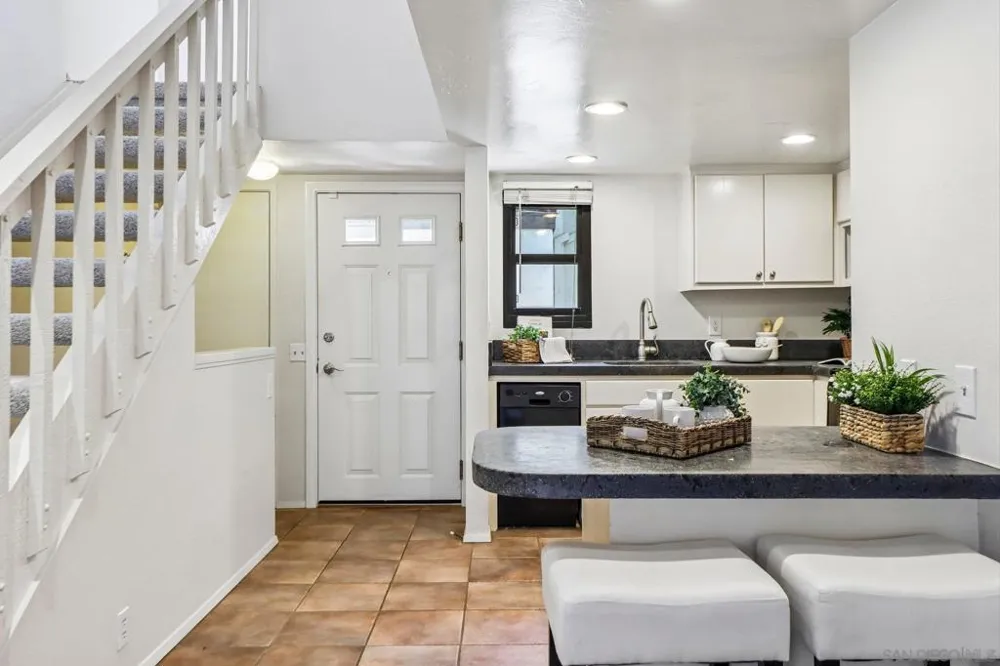 3922 Voltaire St San Diego, CA 92107