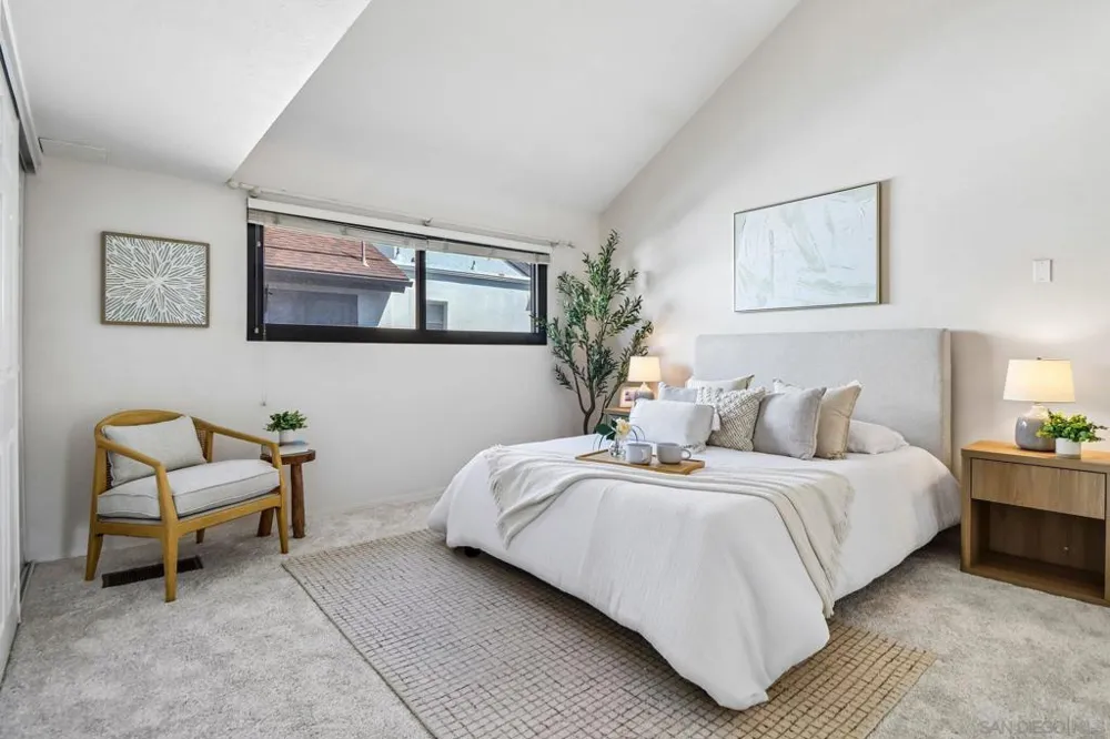 3922 Voltaire St San Diego, CA 92107