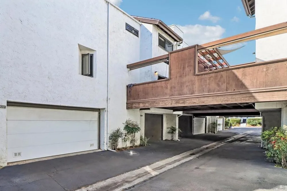 3922 Voltaire St San Diego, CA 92107