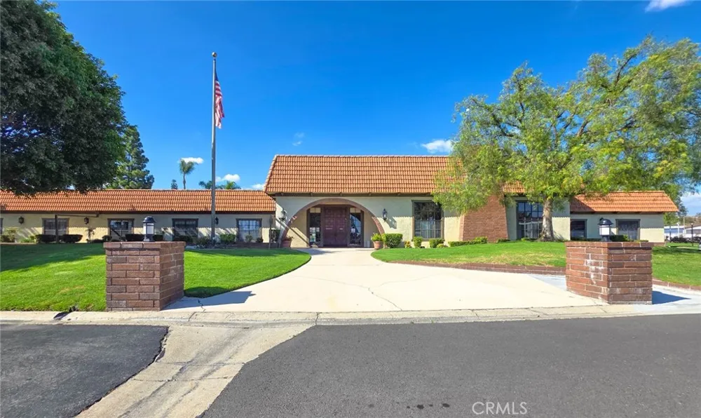 2851 Rolling Hills Drive #116 Fullerton, CA 92835