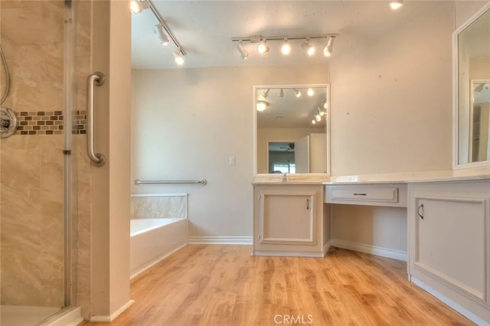 2851 Rolling Hills Drive #116 Fullerton, CA 92835