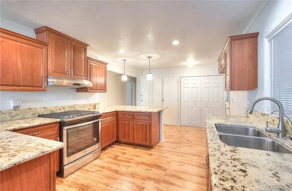 2851 Rolling Hills Drive #116 Fullerton, CA 92835