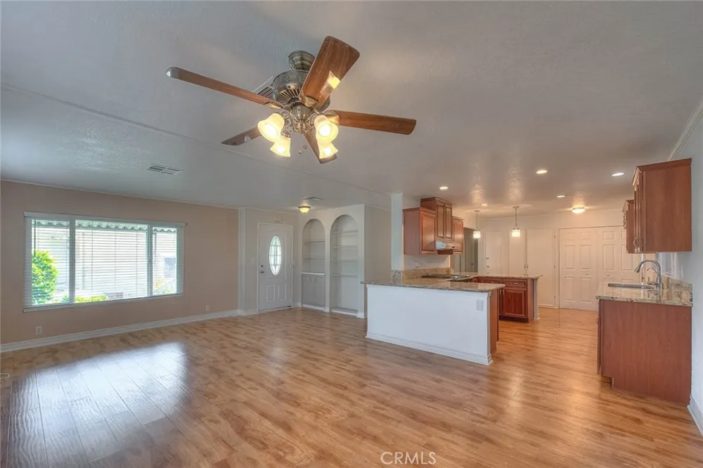 2851 Rolling Hills Drive #116 Fullerton, CA 92835