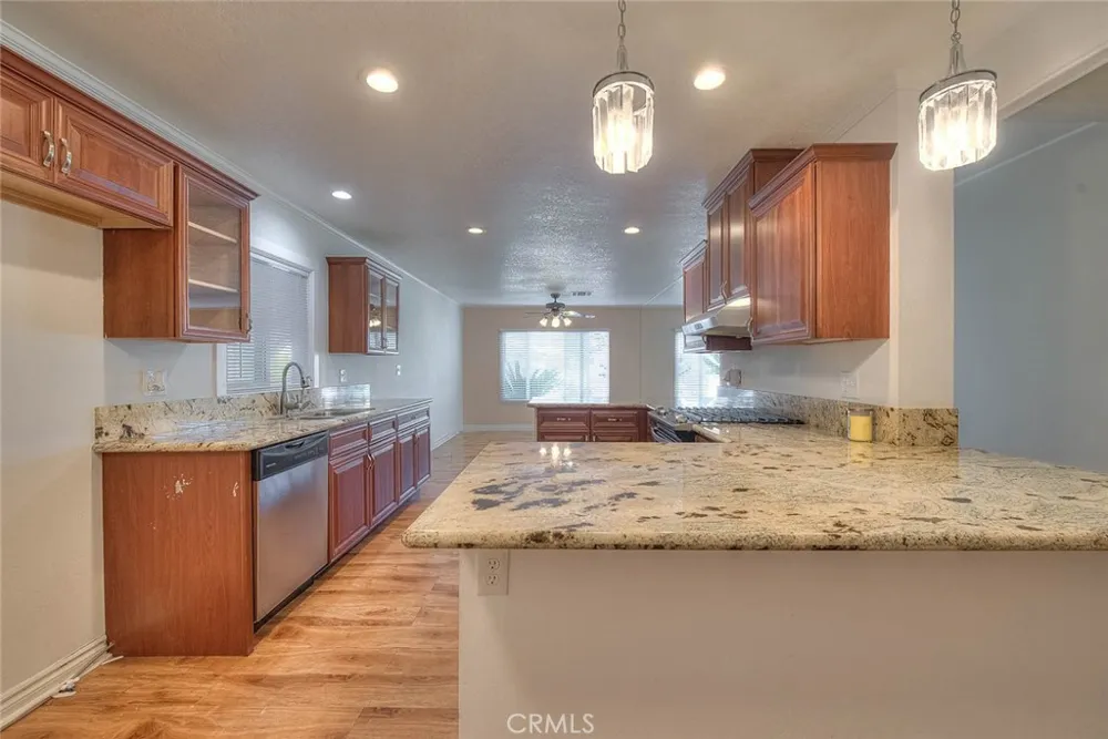 2851 Rolling Hills Drive #116 Fullerton, CA 92835