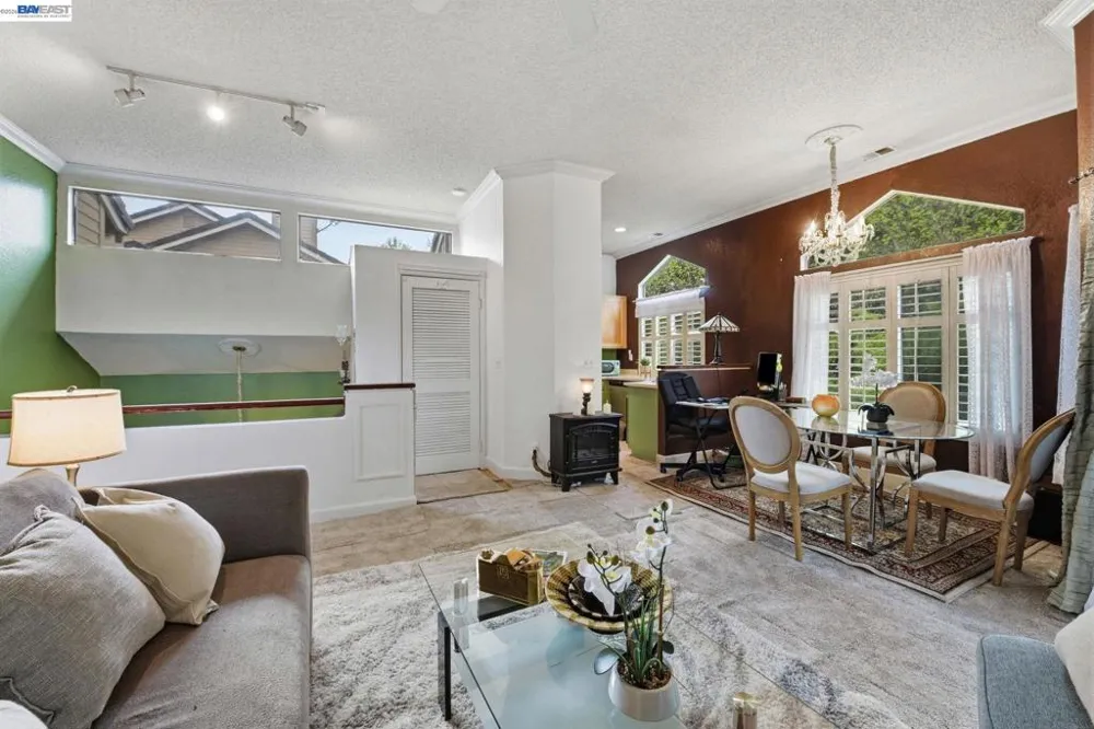 5246 Tacoma Cmn Fremont, CA 94555