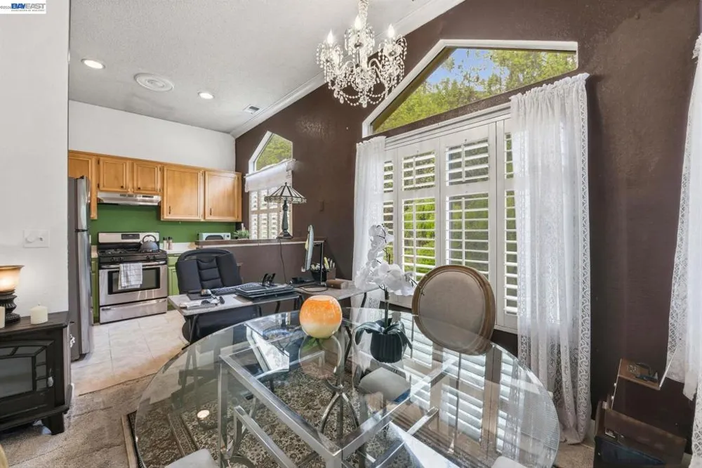 5246 Tacoma Cmn Fremont, CA 94555