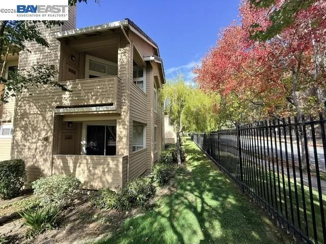 5246 Tacoma Cmn Fremont, CA 94555