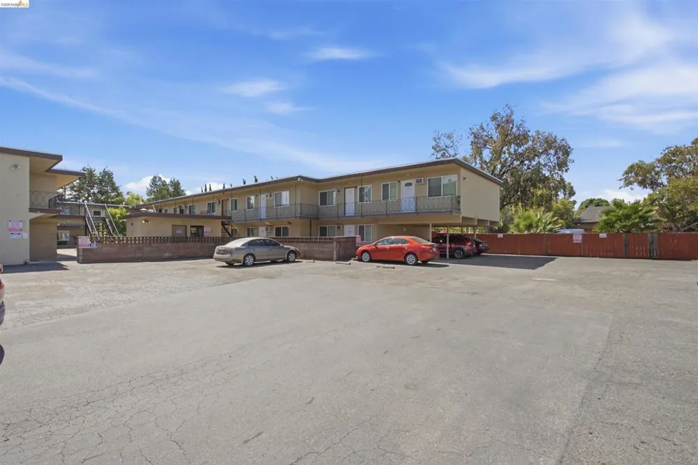 1895 San Vincente Dr Concord, CA 94519