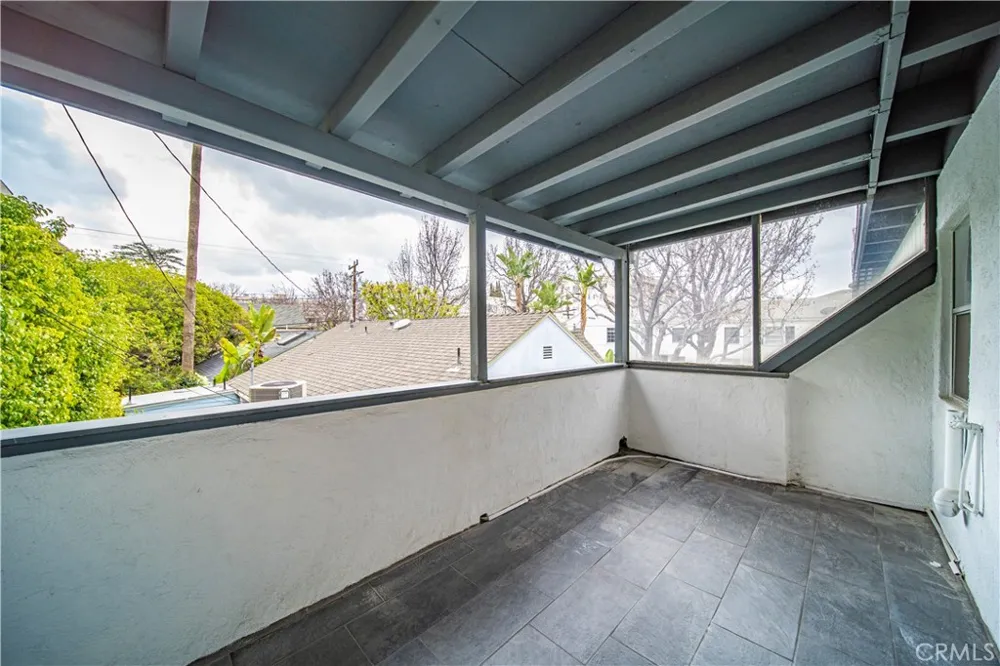 400 Maple Drive #A Beverly Hills, CA 90210