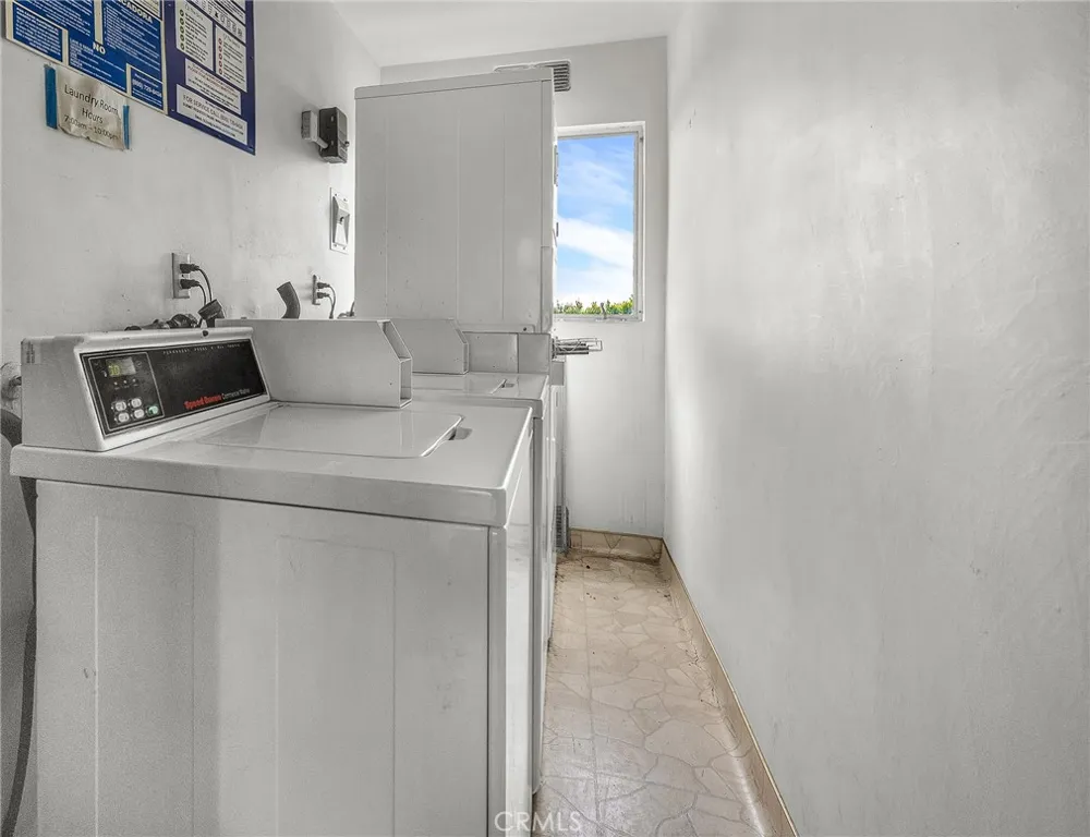 2341 Palos Verdes Drive W #4 Palos Verdes Estates, CA 90274