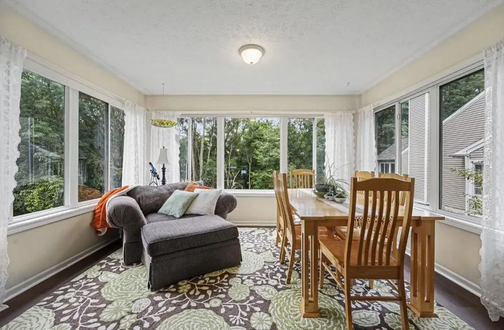 2017 Blue Bell Way Grand Rapids, MI 49504