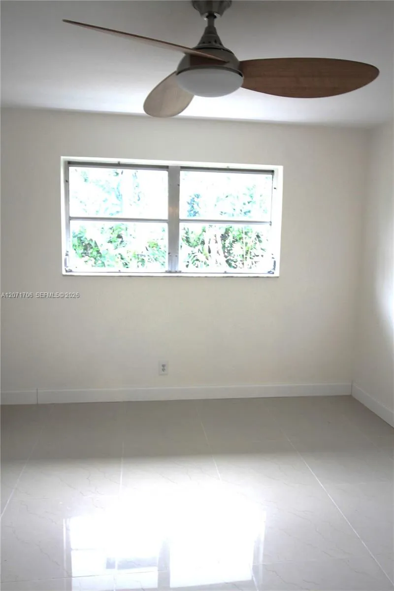 2166 NE 56th St #203 Fort Lauderdale, FL 33308