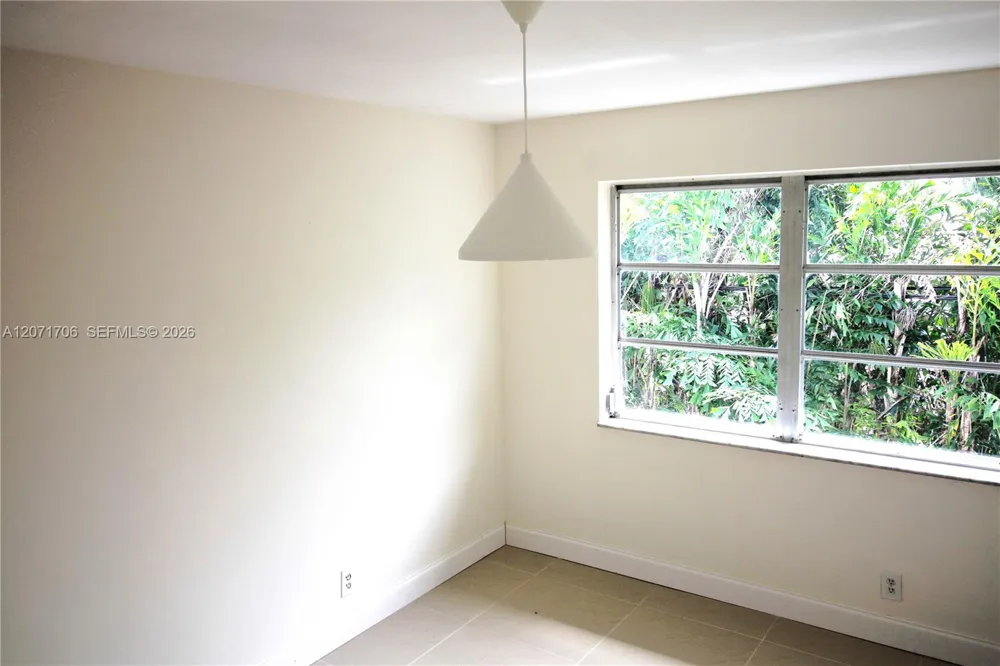 2166 NE 56th St #203 Fort Lauderdale, FL 33308