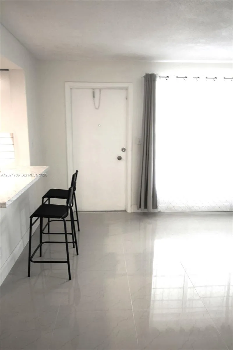 2166 NE 56th St #203 Fort Lauderdale, FL 33308