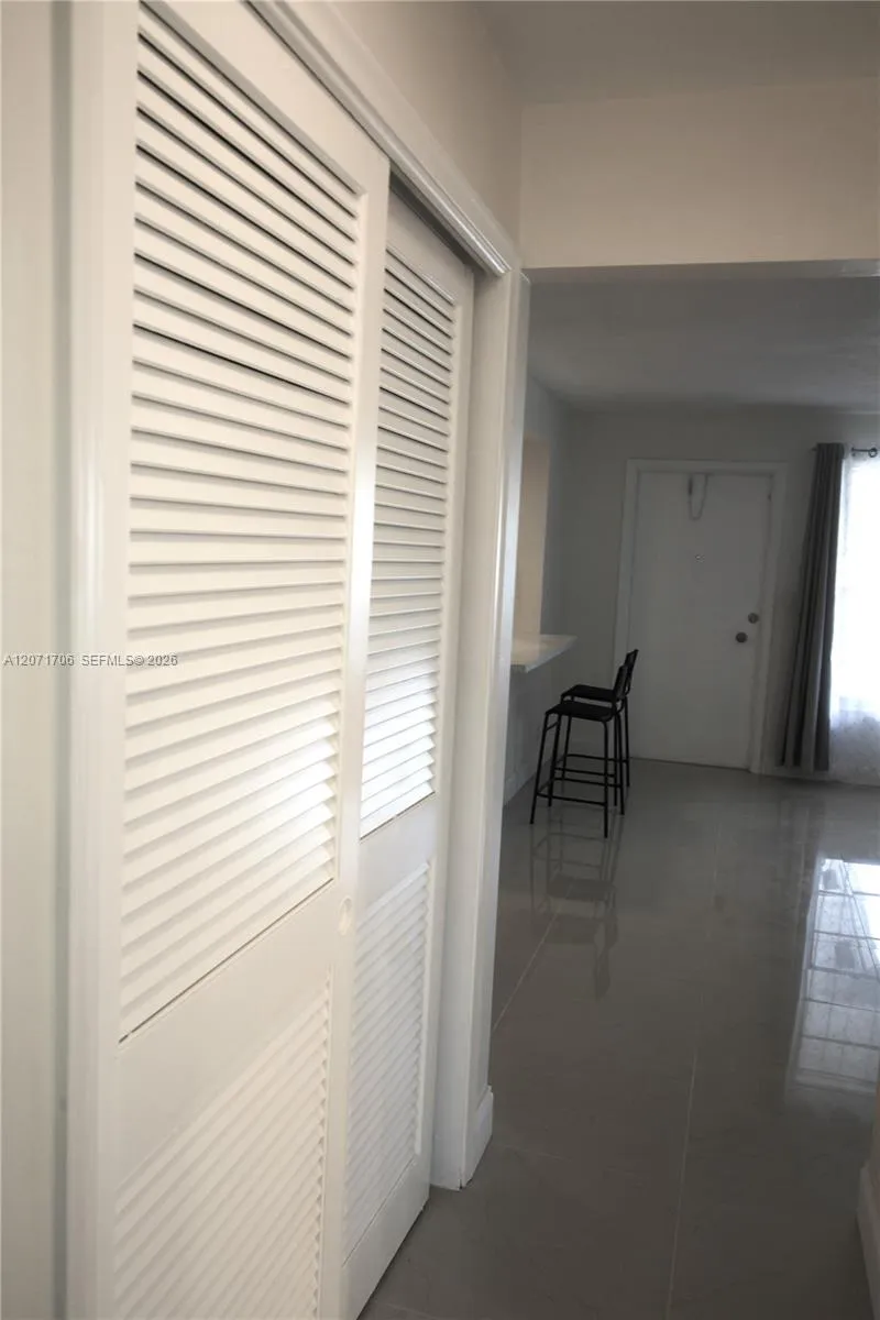2166 NE 56th St #203 Fort Lauderdale, FL 33308