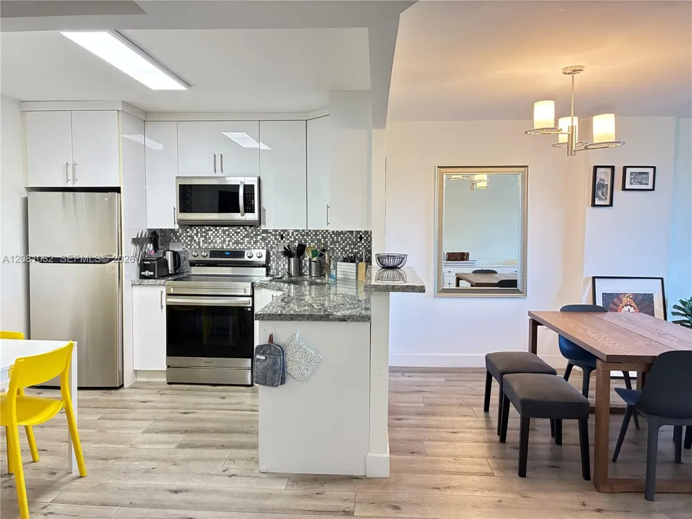 2780 NE 183rd St #415 Aventura, FL 33160