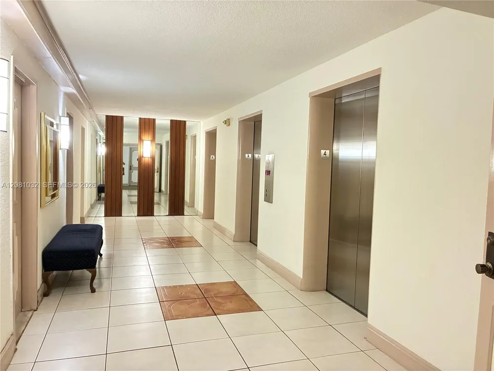 2780 NE 183rd St #415 Aventura, FL 33160