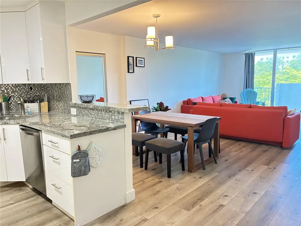 2780 NE 183rd St #415 Aventura, FL 33160