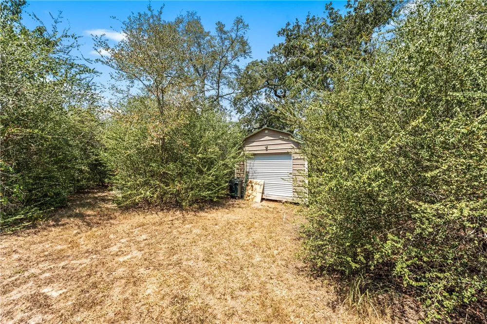 25948 Nelson Road Hempstead, TX 77445