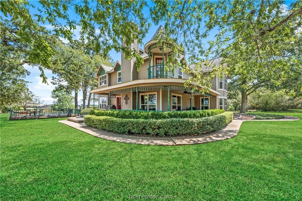 25948 Nelson Road Hempstead, TX 77445