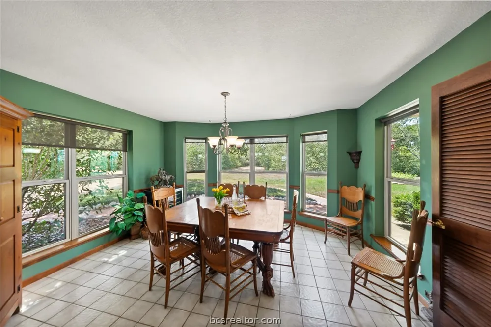 25948 Nelson Road Hempstead, TX 77445
