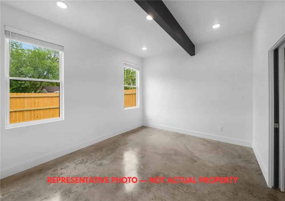 201 Lynn Drive #111 Bryan, TX 77801