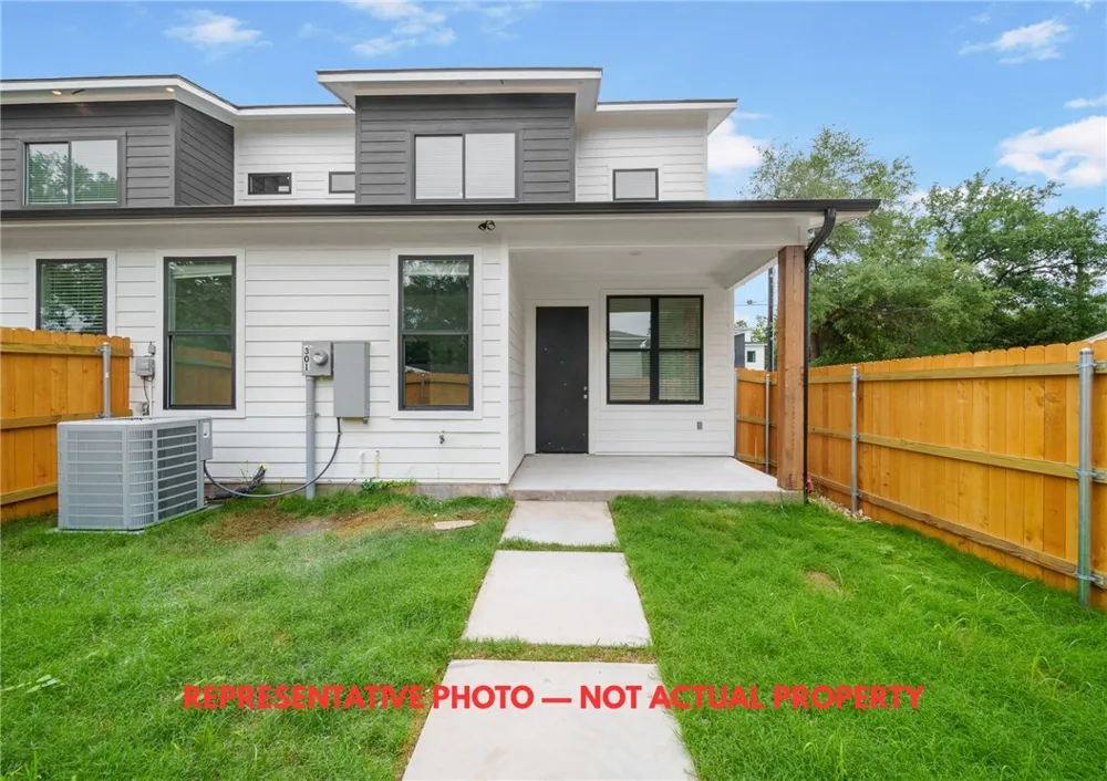 2816 Tabor Road #107 Bryan, TX 77803
