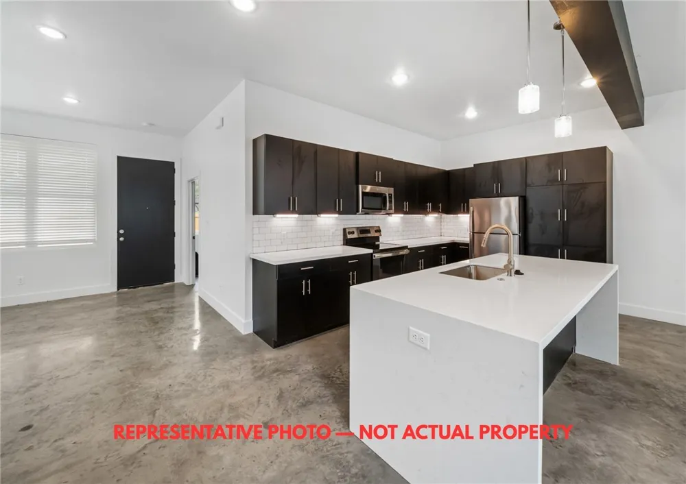 2816 Tabor Road #107 Bryan, TX 77803