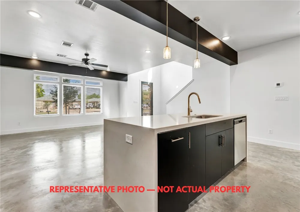 2816 Tabor Road #107 Bryan, TX 77803