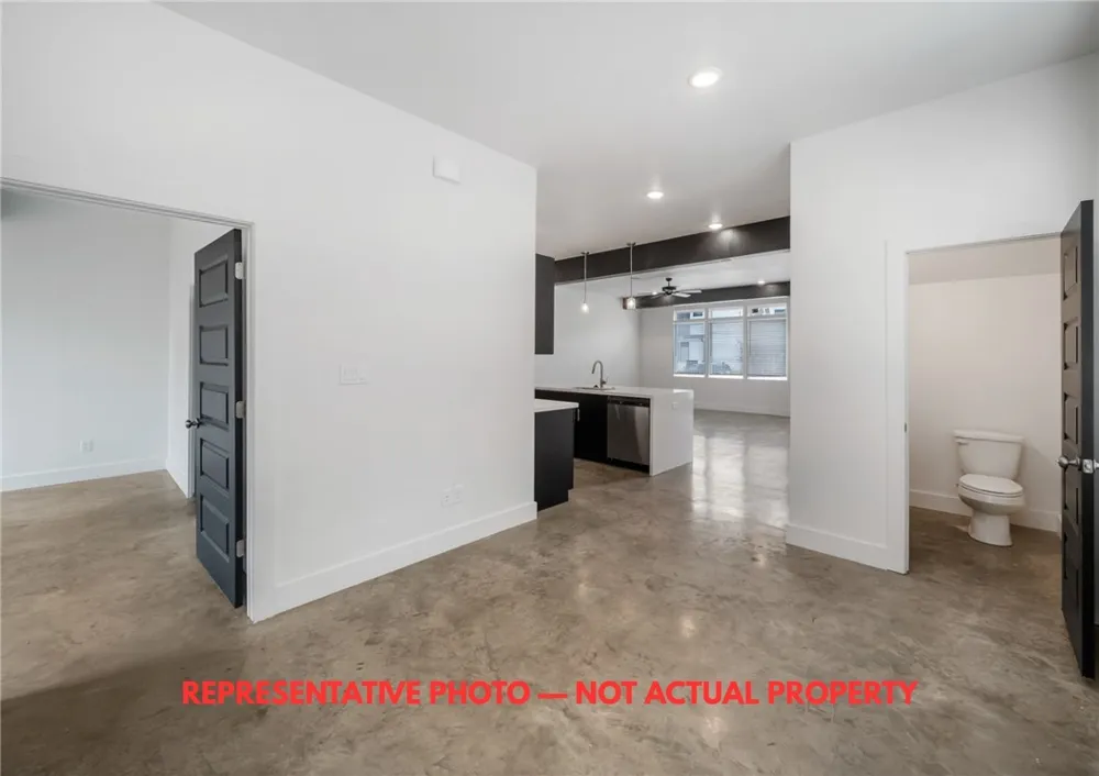 2816 Tabor Road #107 Bryan, TX 77803