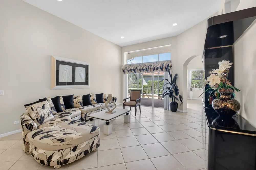 7713 RINEHART DRIVE Boynton Beach, FL 33437