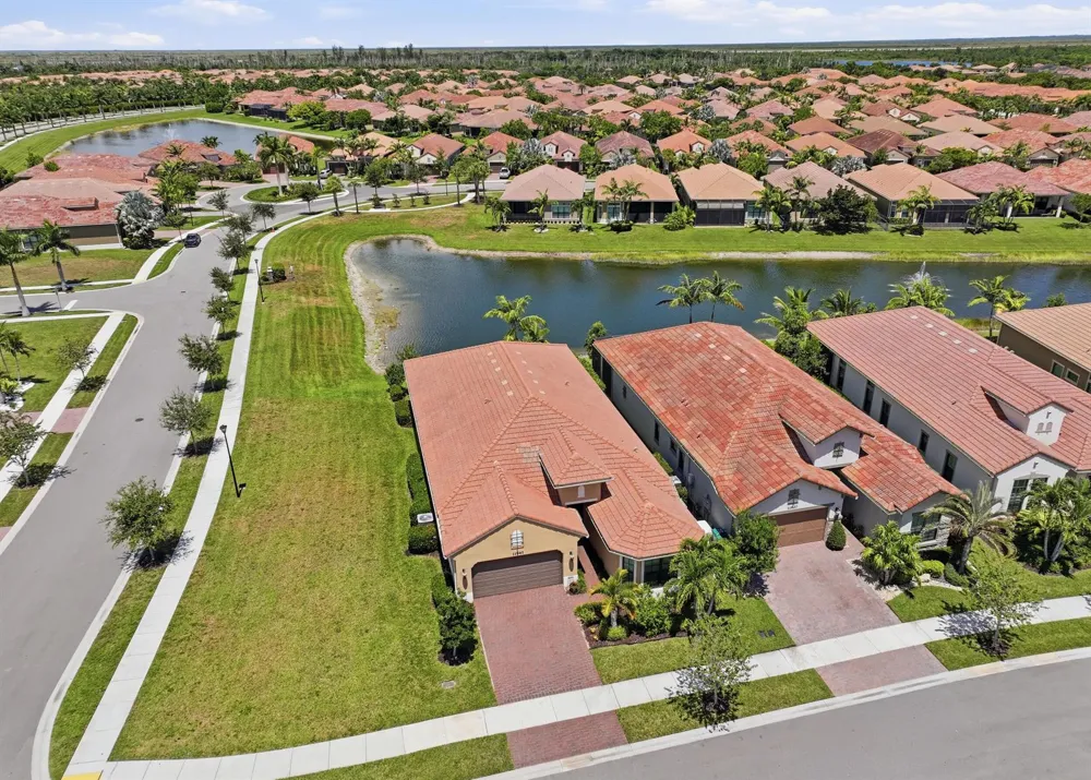 11947 Haga Run Parkland, FL 33076