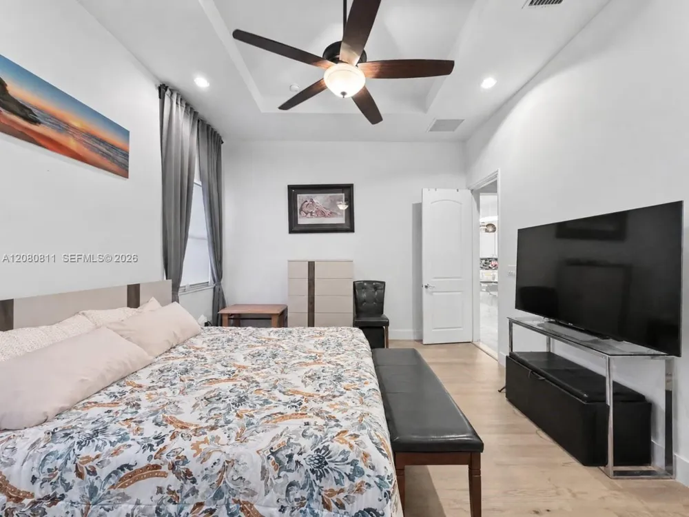 15086 SW 176th Ter Miami, FL 33187