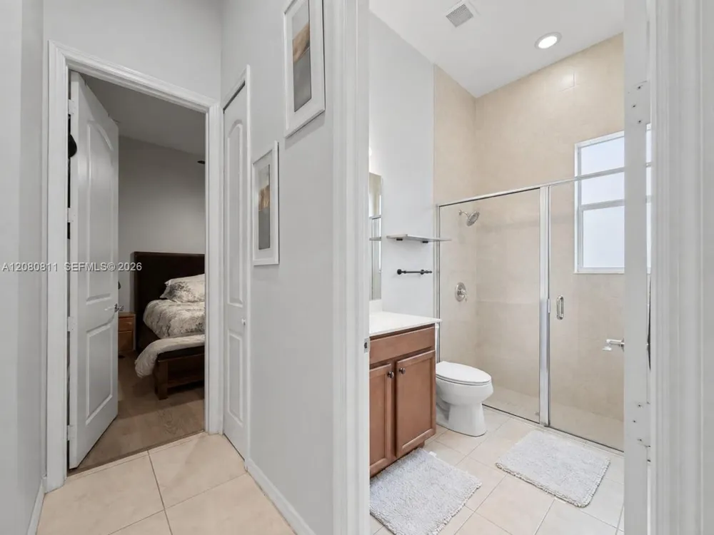 15086 SW 176th Ter Miami, FL 33187