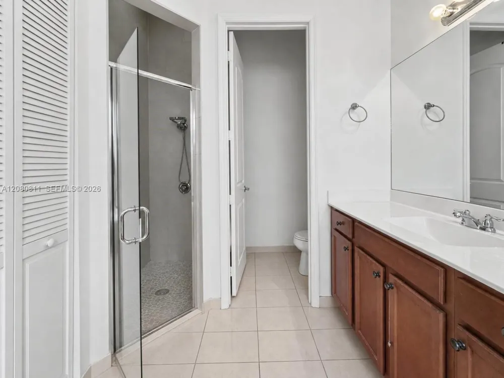 15086 SW 176th Ter Miami, FL 33187