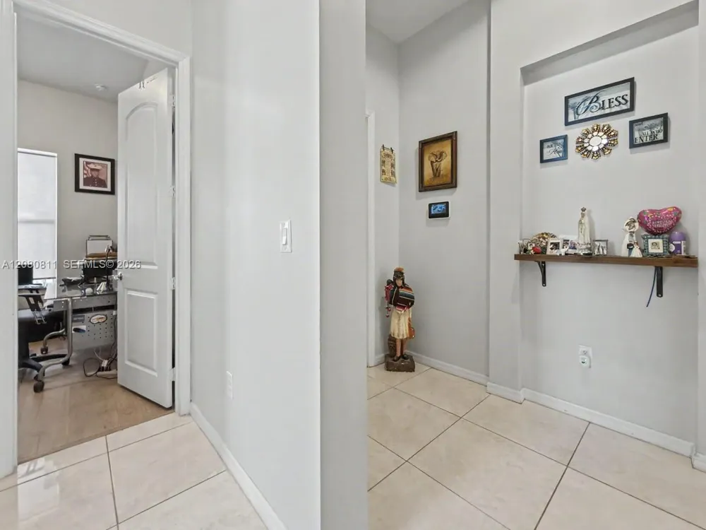 15086 SW 176th Ter Miami, FL 33187
